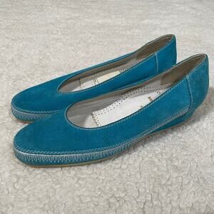 Bruno Magli Suede Skimmer Flats / Tiny Wedge Turquoise Embroidered 6 N